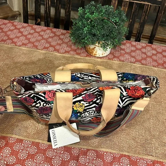 NWT Consuela Carla Carryall (minor flaws, see description/photos) - Picture 9 of 13